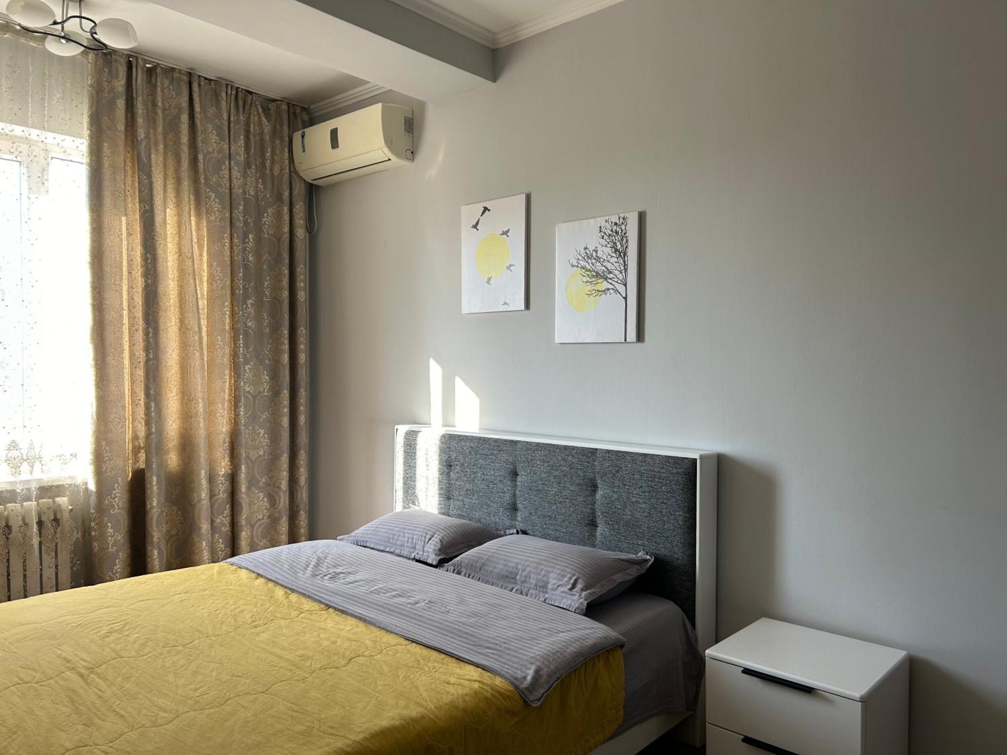 Апартаменти Aura On Turusbekova Street 124 Бішкек Екстер'єр фото